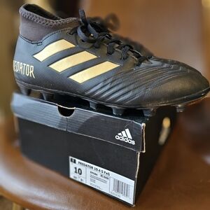 Adidas Predator 19.4 S Firm Ground Black and Gold Soccer Shoes Cleats Size 10